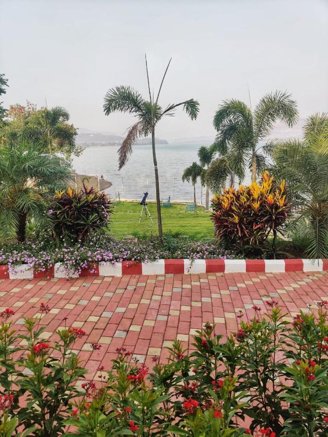 Sunshine Resort Pune Bagian luar foto