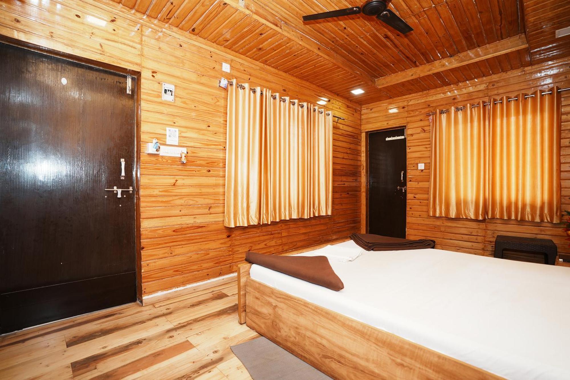 Sunshine Resort Pune Bagian luar foto